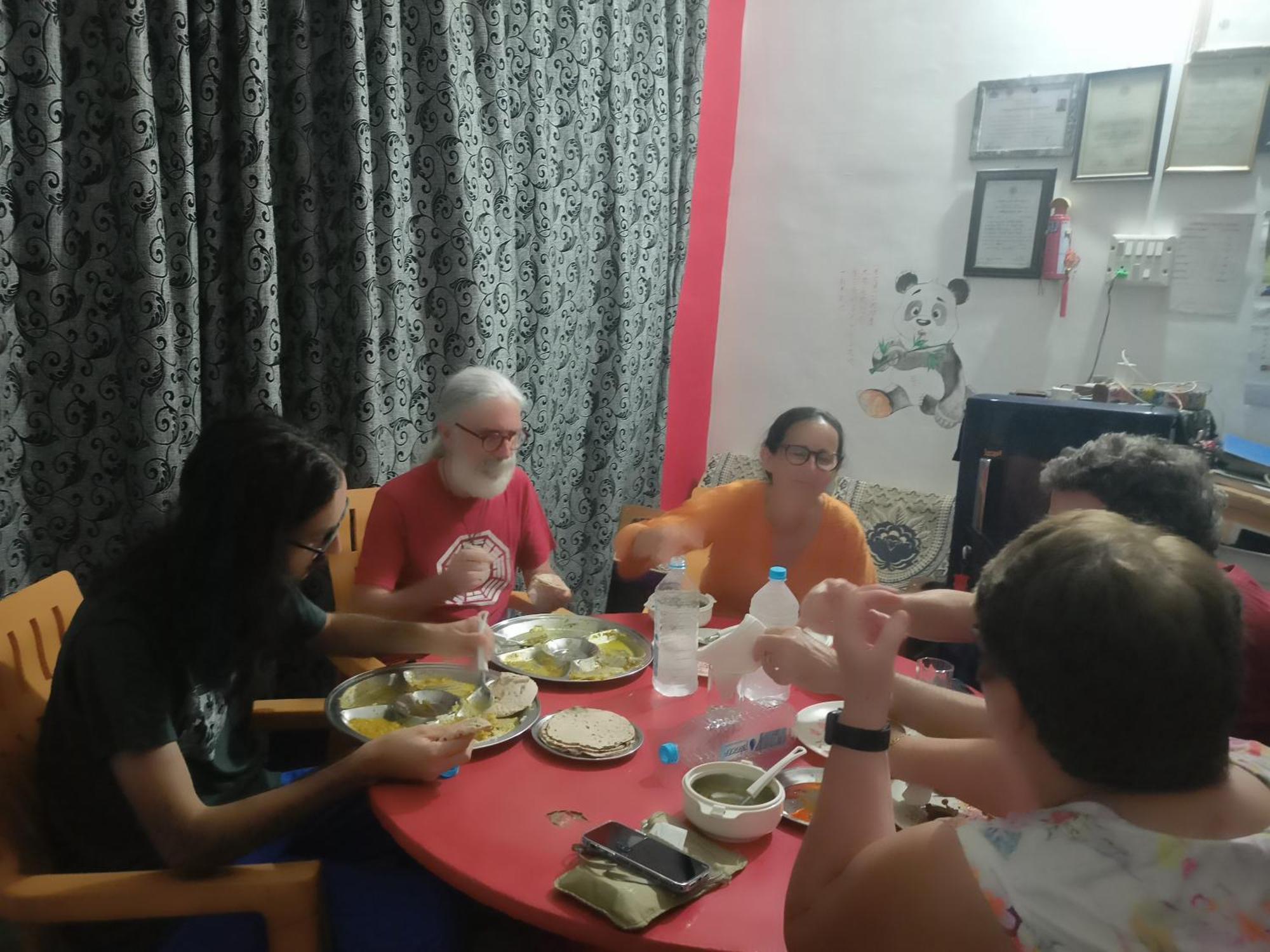 Holiday Home Stay Khajuraho Ngoại thất bức ảnh