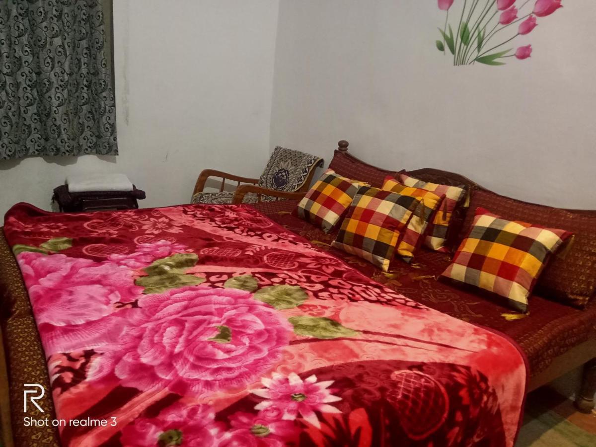 Holiday Home Stay Khajuraho Ngoại thất bức ảnh